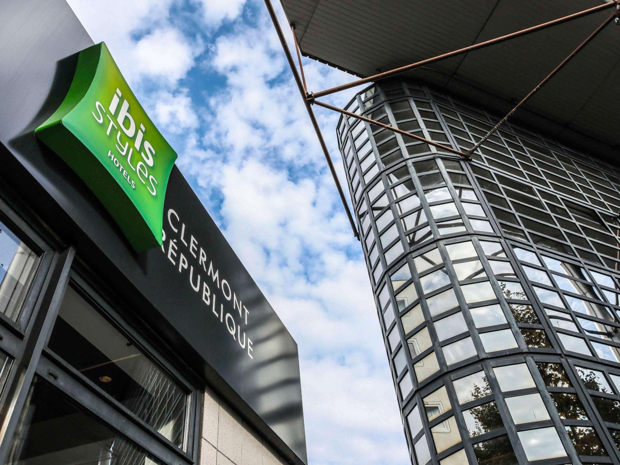 Hotel Ibis Styles Clermont-Ferrand Republique Exterior foto