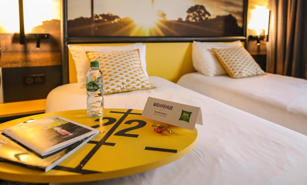 Hotel Ibis Styles Clermont-Ferrand Republique Exterior foto